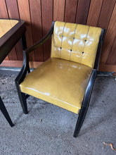 Load image into Gallery viewer, Classy Card Table and Chairs