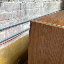 Load image into Gallery viewer, Lion Stereo / Record Console