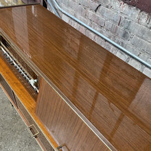 Load image into Gallery viewer, Lion Stereo / Record Console