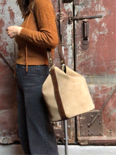 Load image into Gallery viewer, Town & Country Cooler Bag