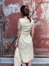 Load image into Gallery viewer, 3-piece Brocade Suit