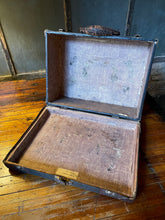 Load image into Gallery viewer, Delavan Skate Set (4)