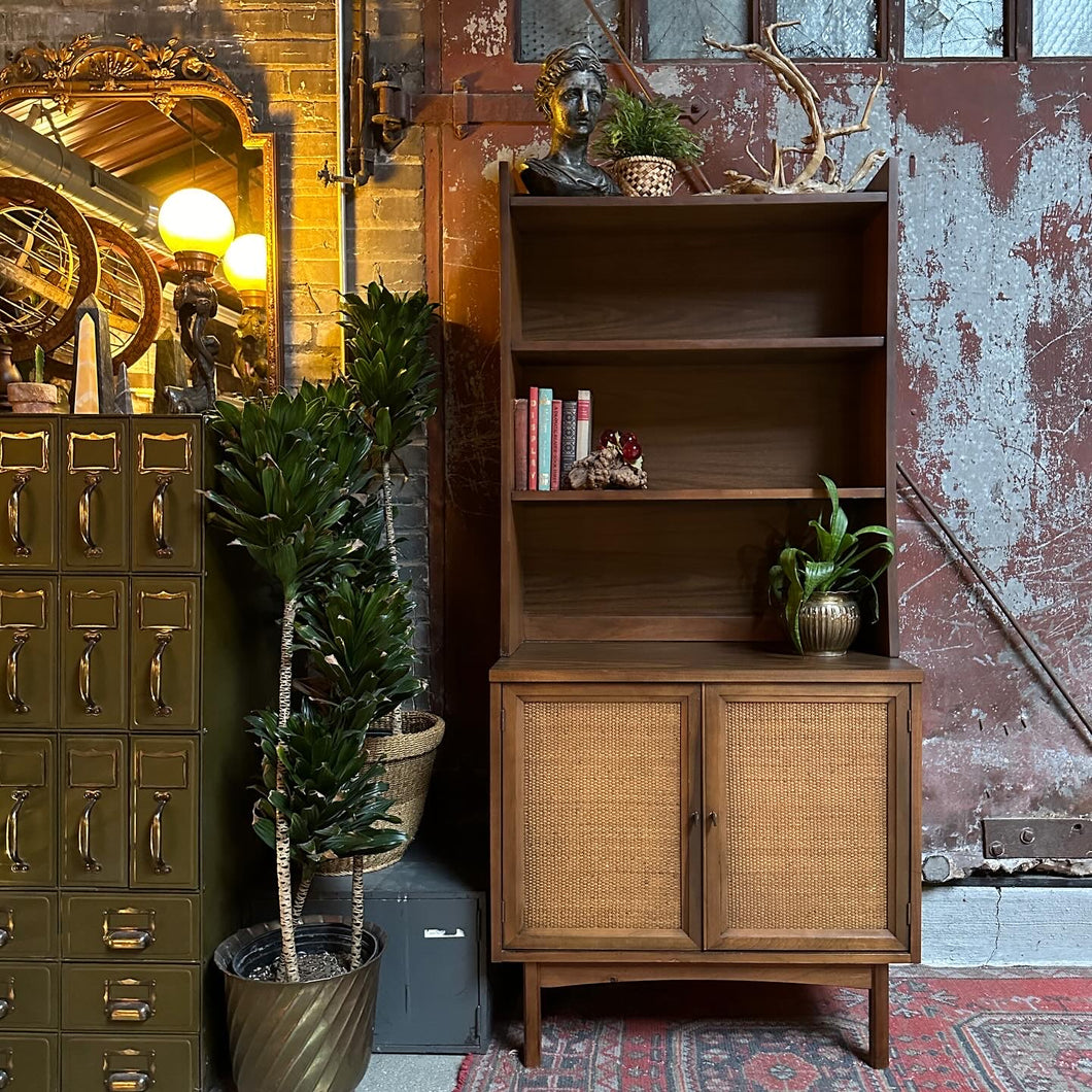 Medium Mid-Century Hutch