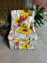 Load image into Gallery viewer, Graphic Floral Accent Chair
