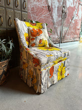 Load image into Gallery viewer, Graphic Floral Accent Chair
