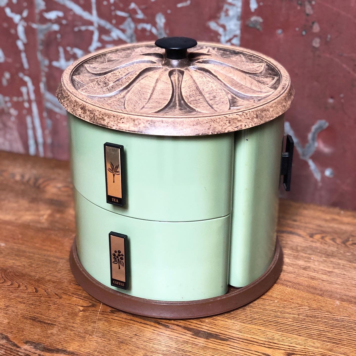 Lincoln Beautyware Canister Set on Lazy Susan – Dandy