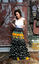 Load image into Gallery viewer, Accordion Maxi Skirt
