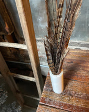 Load image into Gallery viewer, Quartz Vase and Feather Set (2)
