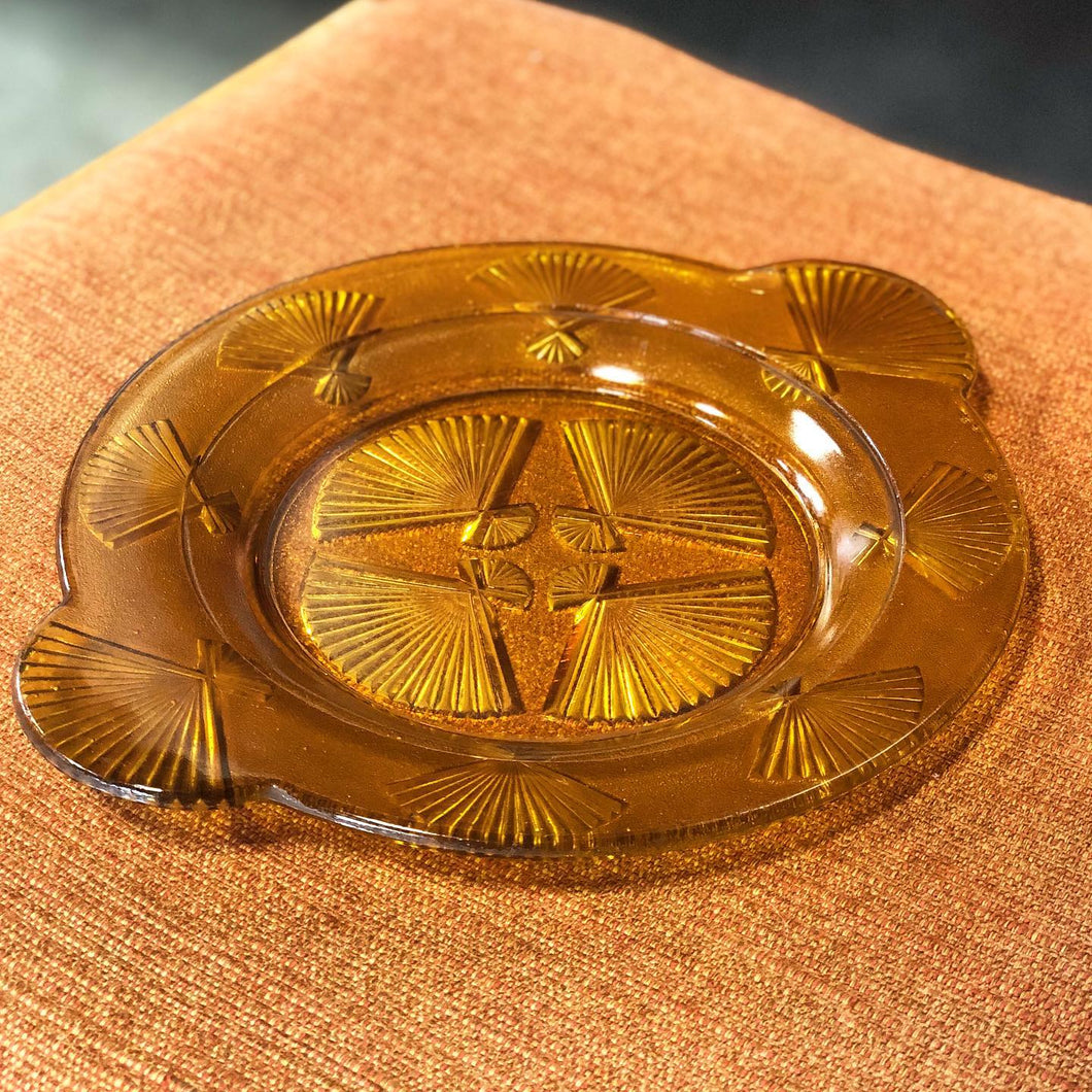 Amber / Glass Shell Fan Plate
