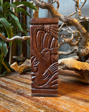 Load image into Gallery viewer, Carved Tiki Bottle Box
