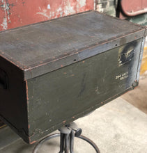 Load image into Gallery viewer, Army Trunk w/ Lid
