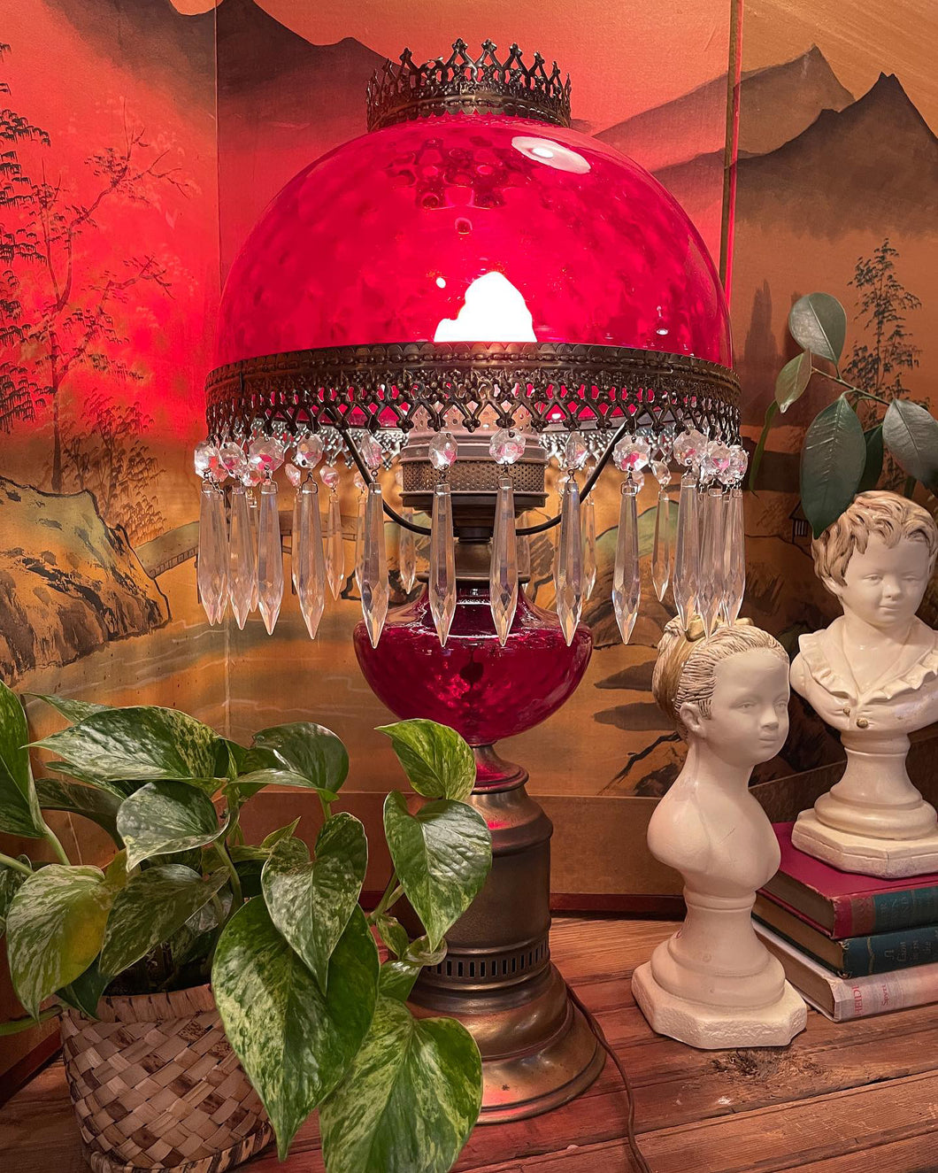 Ruby Red Rippled Glass Chandlier Lamp