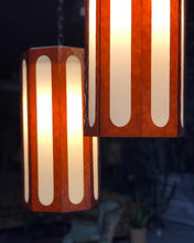 Load image into Gallery viewer, Octagonal Lucite Toggle-Switch Swag Lantern Set (2)
