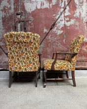Load image into Gallery viewer, Tufted Floral Accent Chair Set (2)
