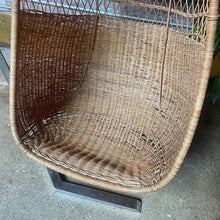 Load image into Gallery viewer, Mid-Century Wicker Hanging Egg Chair

