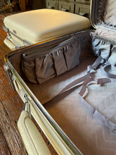 Load image into Gallery viewer, &#39;60s American Tourister Tri-Taper Luggage Set (3)
