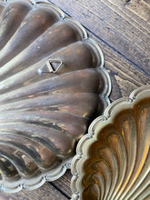 Load image into Gallery viewer, Large Brass Seashell Sconce Set (2)
