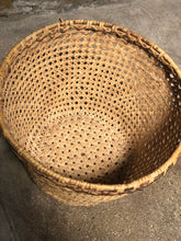 Load image into Gallery viewer, Large Wicker Basket / Planter
