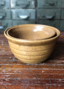 Monmouth Pottery Mixing Bowl Set (2)