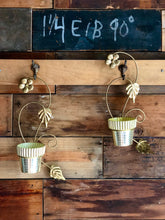 Load image into Gallery viewer, Metal Wall Planter Set (2)
