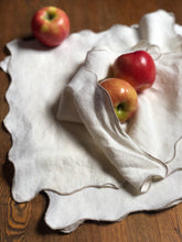 Load image into Gallery viewer, Linen Napkin Set (6)
