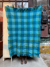 Load image into Gallery viewer, Wool Plaid Throw
