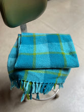 Load image into Gallery viewer, Wool Plaid Throw
