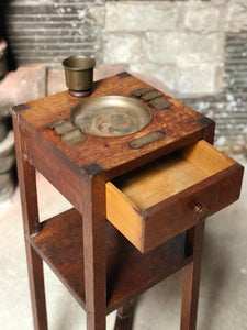 Old Cigar Stand