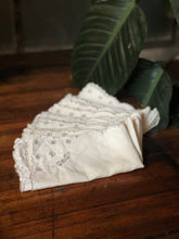 Load image into Gallery viewer, Embroidered Linen Napkin Set (8)
